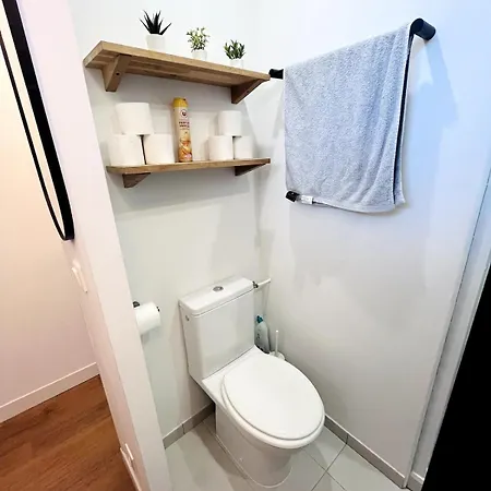 Cosy 80 M De La Апартаменты Кабур