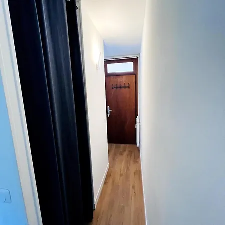 Апартаменты Cosy 80 M De La Кабур